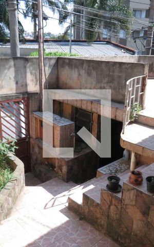 Casa à venda com 250m², 2 quartos e 2 vagasEntrada