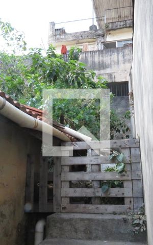 Casa à venda com 250m², 2 quartos e 2 vagasCorredores Externo