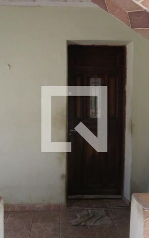 Casa à venda com 250m², 2 quartos e 2 vagasEntrada