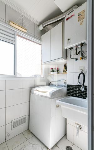 Apartamento à venda com 65m², 2 quartos e 1 vagaÁrea de Serviço