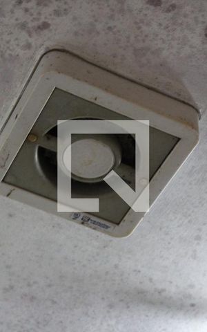 Apartamento à venda com 57m², 2 quartos e 1 vagaDetalhe do banheiro