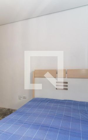 Casa à venda com 360m², 5 quartos e 3 vagas Casa à venda com 360m², 5 quartos e 3 vagasQuarto 4