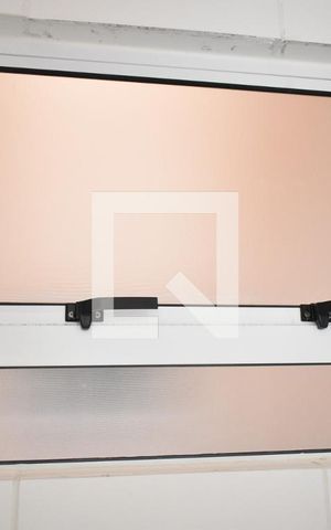 Apartamento para alugar com 42m², 2 quartos e 1 vagaDetalhe do banheiro