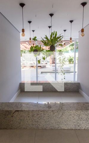 Apartamento para alugar com 70m², 2 quartos e 2 vagasHall social