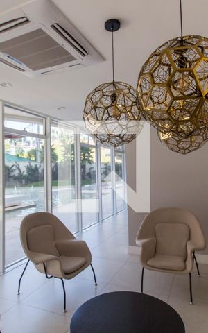 Apartamento para alugar com 70m², 2 quartos e 2 vagasHall social