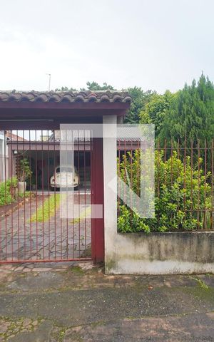 Casa à venda com 120m², 4 quartos e 2 vagasFachada