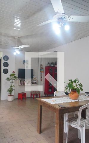 Casa à venda com 120m², 4 quartos e 2 vagasCozinha