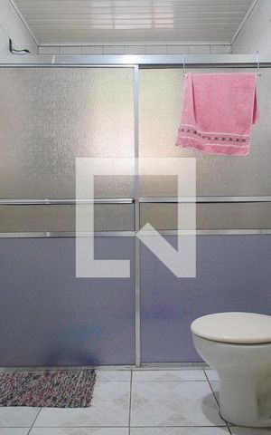 Casa à venda com 120m², 4 quartos e 2 vagasBanheiro