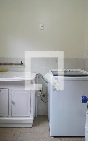Casa à venda com 120m², 4 quartos e 2 vagasÁrea de Serviço