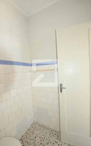 Apartamento para alugar com 65m², 2 quartos e sem vagaBanheiro 