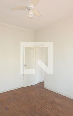 Apartamento para alugar com 65m², 2 quartos e sem vagaQuarto  2