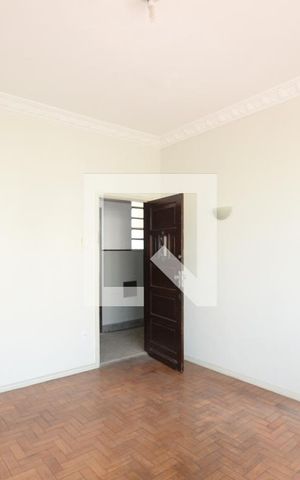 Apartamento para alugar com 65m², 2 quartos e sem vagaSala