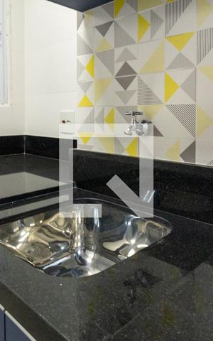 Apartamento à venda com 83m², 3 quartos e 1 vagaÁrea de Serviço