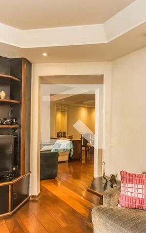 Apartamento à venda com 170m², 3 quartos e 3 vagas Apartamento à venda com 170m², 3 quartos e 3 vagasSala