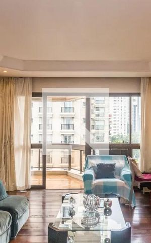 Apartamento à venda com 170m², 3 quartos e 3 vagas Apartamento à venda com 170m², 3 quartos e 3 vagasSala