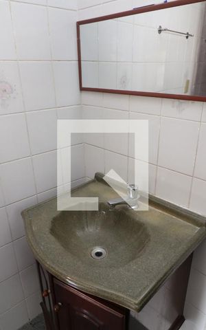 Casa para alugar com 110m², 4 quartos e 2 vagasBanheiro da Suíte