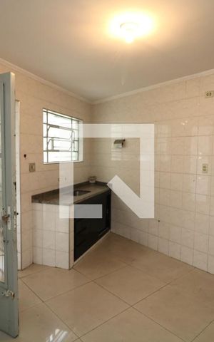 Casa para alugar com 110m², 4 quartos e 2 vagasCozinha