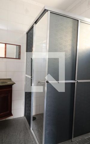 Casa para alugar com 110m², 4 quartos e 2 vagasBanheiro da Suíte