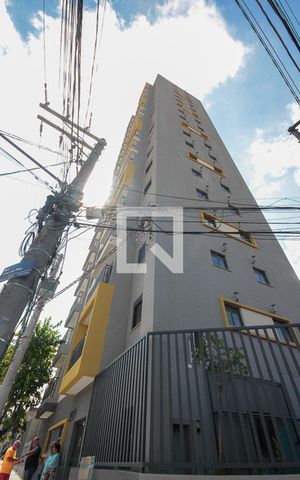Apartamento à venda com 36m², 2 quartos e sem vaga Apartamento à venda com 36m², 2 quartos e sem vagaFachada