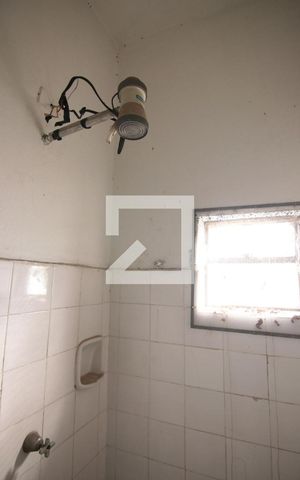 Casa à venda com 196m², 3 quartos e 2 vagasBanheiro - Área Externa
