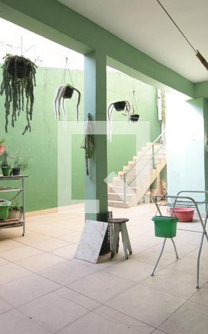 Casa à venda com 196m², 3 quartos e 2 vagasÁrea Externa