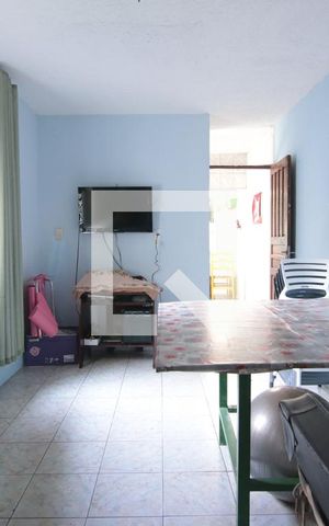 Casa à venda com 196m², 3 quartos e 2 vagasQuarto de Serviço