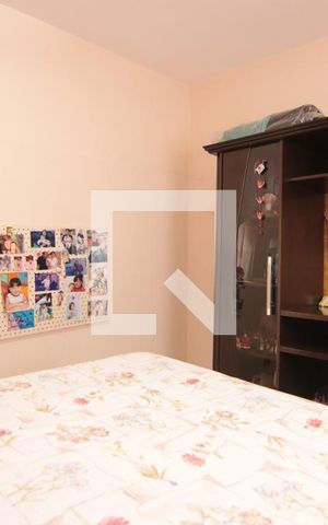 Casa à venda com 196m², 3 quartos e 2 vagasQuarto 3