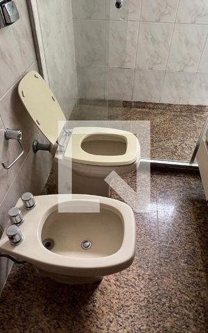 Apartamento para alugar com 209m², 4 quartos e 3 vagasBanheiro