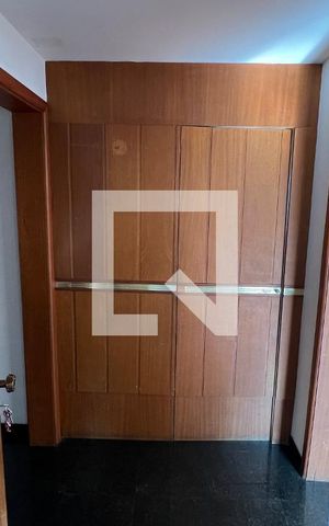 Apartamento para alugar com 209m², 4 quartos e 3 vagasSala