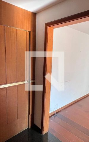 Apartamento para alugar com 209m², 4 quartos e 3 vagasSala