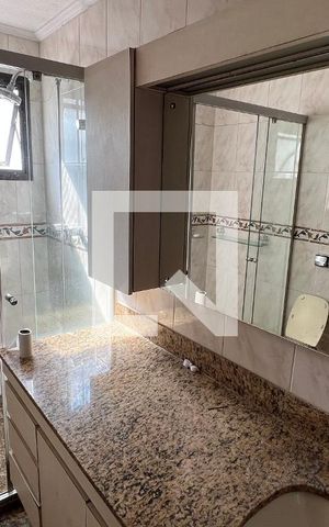 Apartamento para alugar com 209m², 4 quartos e 3 vagasBanheiro