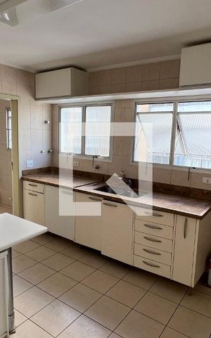 Apartamento para alugar com 209m², 4 quartos e 3 vagasCozinha