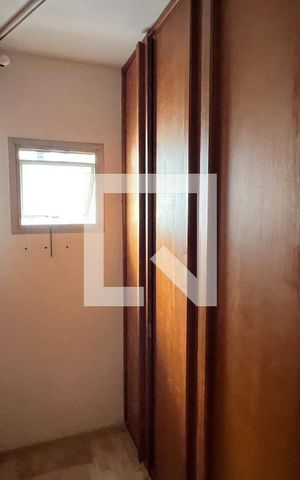 Apartamento para alugar com 209m², 4 quartos e 3 vagasCloset