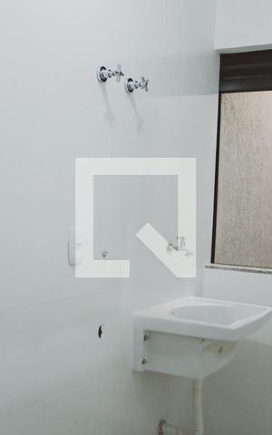 Apartamento à venda com 46m², 2 quartos e sem vaga Apartamento à venda com 46m², 2 quartos e sem vagaCozinha e Área de Serviço