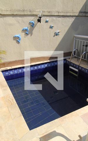 Casa à venda com 128m², 3 quartos e 1 vagaPiscina