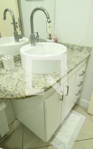 Casa à venda com 128m², 3 quartos e 1 vagaBanheiro social