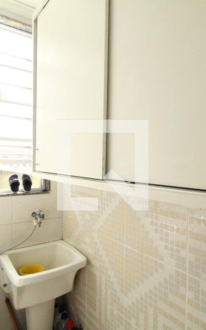 Casa à venda com 128m², 3 quartos e 1 vagaÁrea de serviço