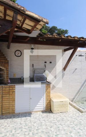 Casa à venda com 128m², 3 quartos e 1 vagaChurrasqueira