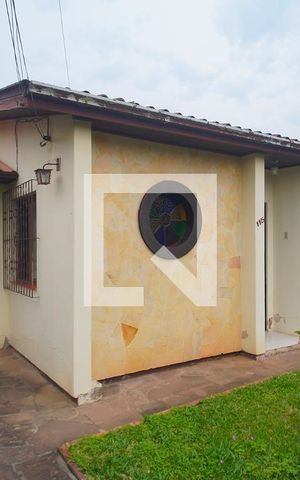 Casa à venda com 365m², 2 quartos e 1 vagaFachada
