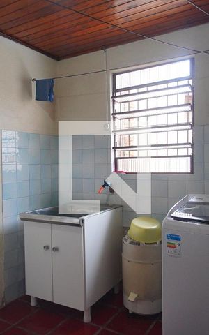 Casa à venda com 365m², 2 quartos e 1 vagaÁrea de Serviço