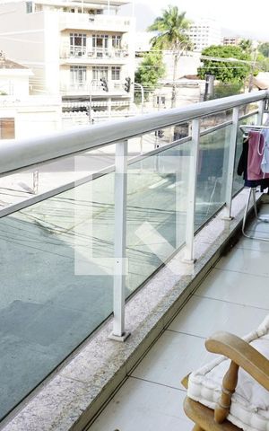 Casa à venda com 205m², 3 quartos e 2 vagasVaranda