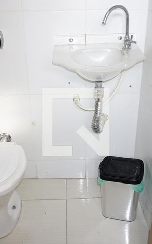 Casa à venda com 205m², 3 quartos e 2 vagasBanheiro Suite 1
