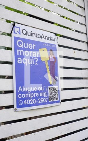 Casa à venda com 205m², 3 quartos e 2 vagasFachada/Plaquinha