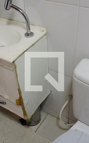 Casa à venda com 205m², 3 quartos e 2 vagasBanheiro Social