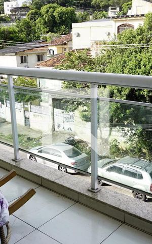 Casa à venda com 205m², 3 quartos e 2 vagasVaranda