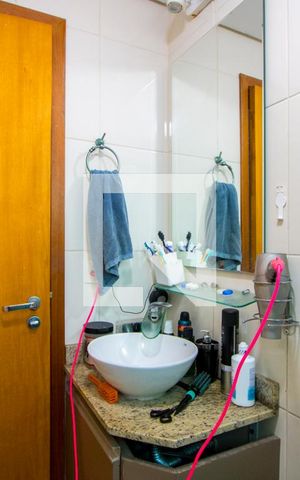 Apartamento à venda com 140m², 2 quartos e 2 vagasBanheiro do Quarto 1