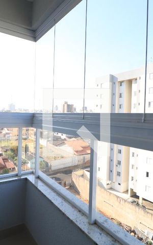 Apartamento para alugar com 64m², 2 quartos e 2 vagasVaranda