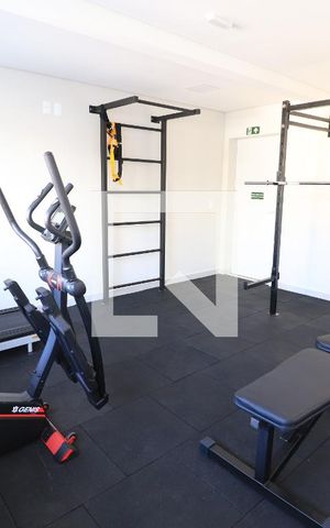 Apartamento para alugar com 64m², 2 quartos e 2 vagasÁrea comum - Academia