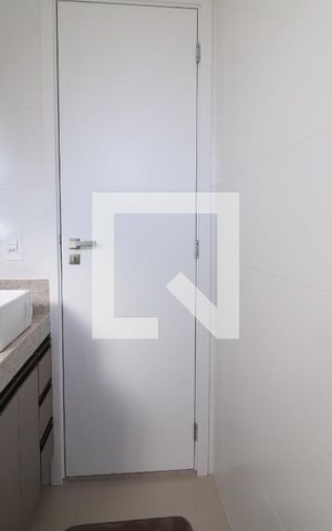 Apartamento para alugar com 64m², 2 quartos e 2 vagasBanheiro da Suíte