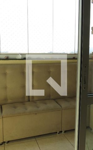 Apartamento para alugar com 73m², 2 quartos e 2 vagasVaranda